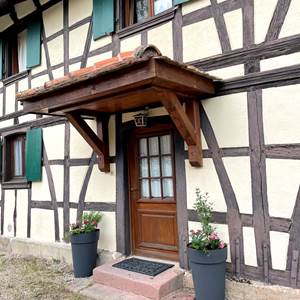 L'entrée côté cour