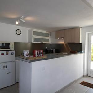 location gîte de groupe avec piscine et cuisine équipés au domaine Montloubier à Villeneuve de berg en ardèche et Rhône alpes  2 à 9 personnes