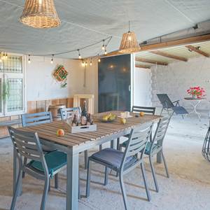 Terrasse couverte grand gîte