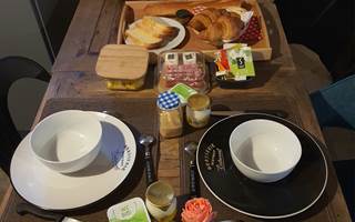 PETIT DEJ GITE