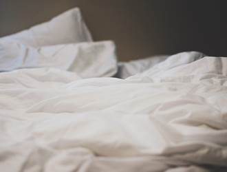 bed-2607154_1280