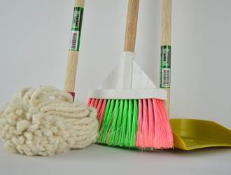broom-1837434_1280