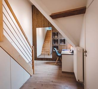 306 STUDIO AVEC CUISINE -SALLE A MANGER