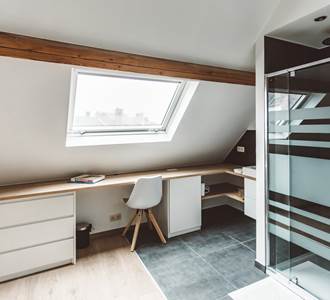 301 CHAMBRE SUPERIEU BUREAU