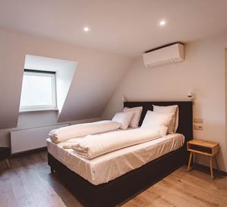 303 CHAMBRE DELUXE-CHAMBRE