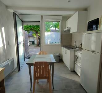 locaplage-baïne-studio17-01-porte-ouverte.jpg