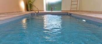 Piscine intérieure chauffée privative