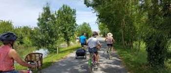 vélo dans le Marais Poitevin