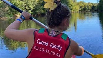 #lascauxcanoe #vezereperigord #canoesaintleonsurvezere #evg #canoedordogne #detente #saintleonsurvezere #canoefamily #canoedordogne-presta
