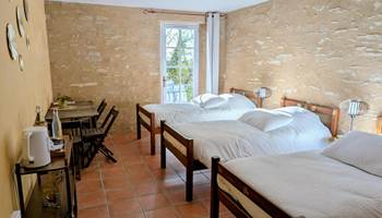 chambre-solaire-groupe-famille-saisonnee-centres-aveyron-presta
