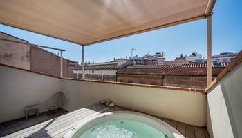 Loge de Mer - Lodge Urbain a Perpignan - Suite Executive - Terrasse privative - Jacuzzi-presta