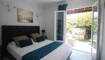 Chambre avec lit en 160 de l'appartement Lotu-presta