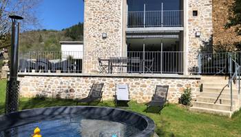 Gîte Val Souvigne_Extérieur_Printemps_2-presta