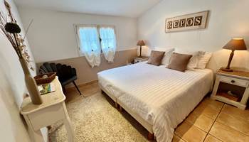 Chambre Fleur de canne - Chambre attenante 2 - La villa des cannes - Sainte Marie - île de la  Reunion-presta