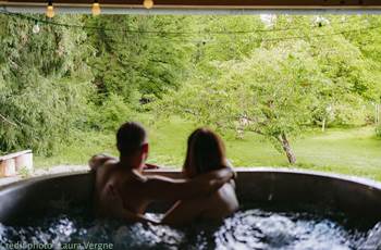 Espace bien-être : idéal pour profiter en amoureux . Crédit photo : Laura Vergne