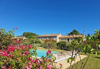 mas-des-figues-piscine-rosiers