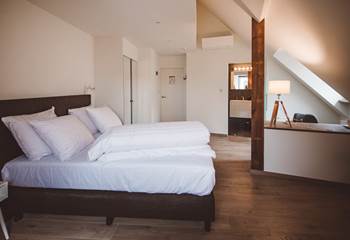 304 CHAMBRE DELUXE CHAMBRE