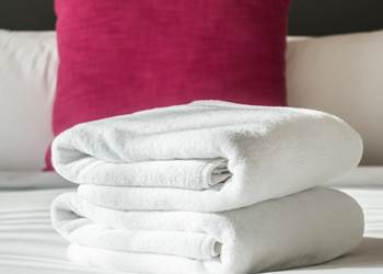 image linge de lit et serviettes 1