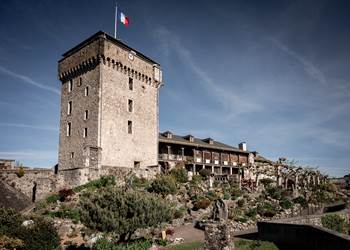 Chateau-fort-Lourdes-visite-Pyrénées-jardin-enfant