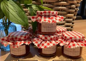 Confiture préparée par nos petites mains