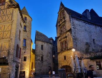 sarlat en fête/soirée à sarlat/restaurants à sarlat