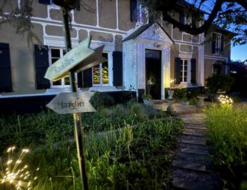 Au Presbytère de Saigneville en mode nocturne