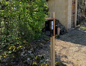 Prise de recharge avec emplacement