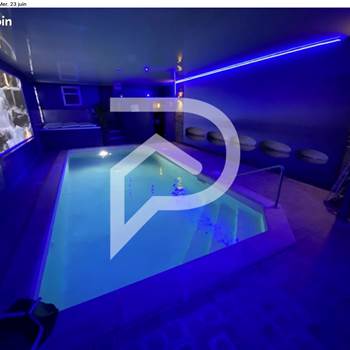 BA6D3D6F-2580-4941-96E9-3083F7DC5EF2_1_101_o