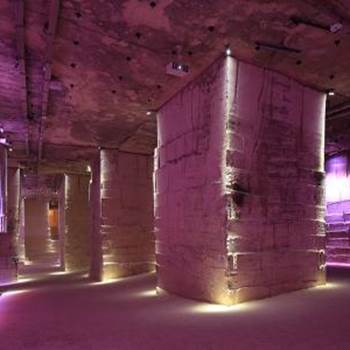 c48d4900570a427f980e0ee968f6e2a8-img-around