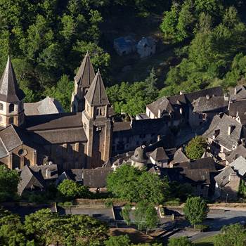 175161879-img-around