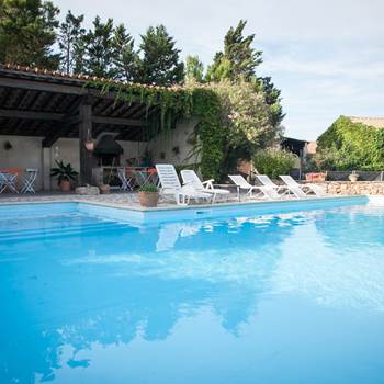 CHÂTEAU-MAYLANDIE-Piscine