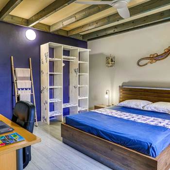 chambre-climatisee-dodo-sale-hebergement-tout-confort-etang-sale.jpg-presta