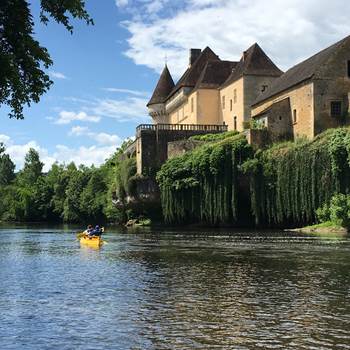château de losse avec canoëfamily Saint Leon sur Vézère-presta