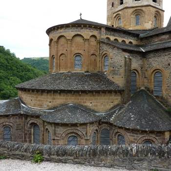 d568ddec-b5b3-4309-bfa3-532aa96e9895-img-around