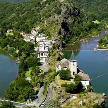 e09977e4-890e-4b5a-b743-d130168f93d1-img-around