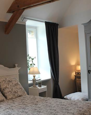 Chambre Ardoise et Craie - Vue sur le lit