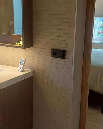 elke kamer met eigen badkamer