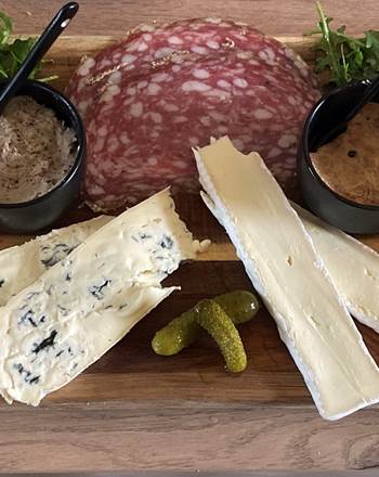 Le Relais des Calèches - Planche Charcuteries / Fromages 