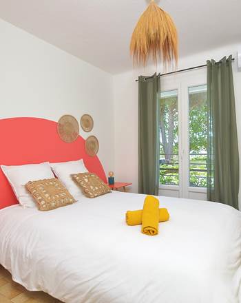villa-les-salines-fleur-de-sel-location-appartement-maison-vacances-grau-du-roi-jardin-proche-plage