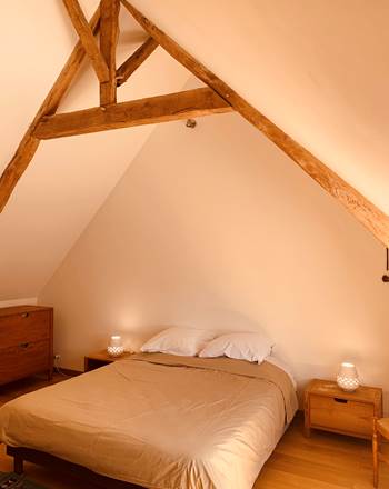 Chambre triple, lit confortable 