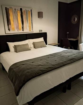 chambre-hote-piscine-spa-la-fleche