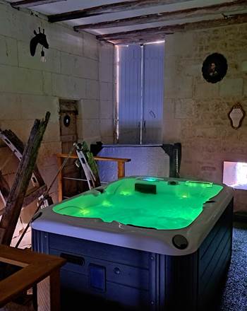 Le Logis du Meunier, logement insolite et romantique avec spa privatif