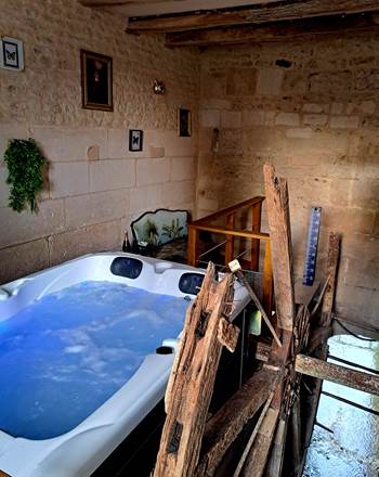 Le Logis du Meunier, logement insolite et romantique avec spa privatif