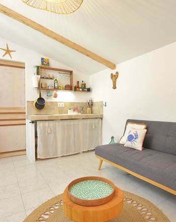 villa-les-salines-cabane-pêcheur-location-appartement-maison-vacances-grau-du-roi-jardin-proche-plage-grande-capacité-couchages