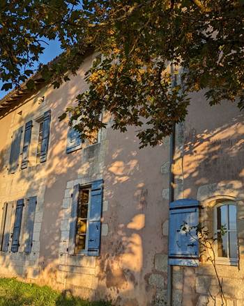 La chartreuse vue du jardin arrière