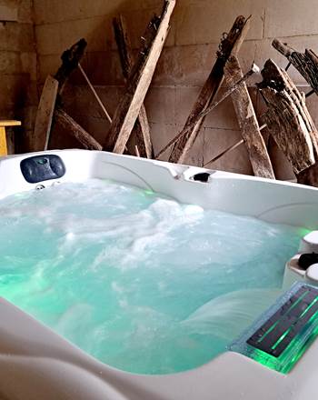 Le Logis du Meunier, logement insolite et romantique avec spa privatif