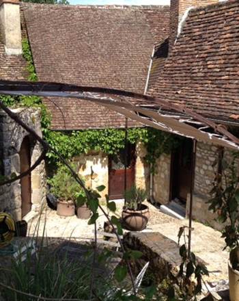 Cour privé et close