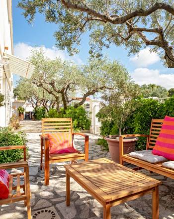 villa-les-salines-flamant-location-appartement-maison-vacances-grau-du-roi-jardin-proche-plage