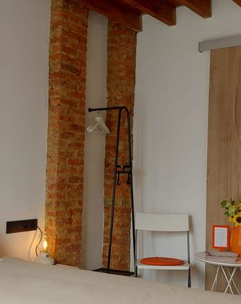 kamer met avondzon