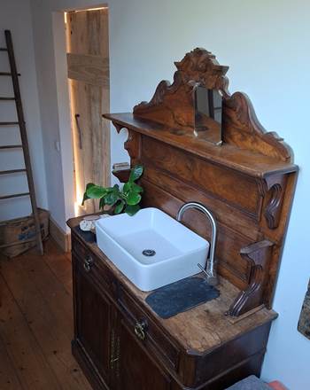 dans la salle de bain